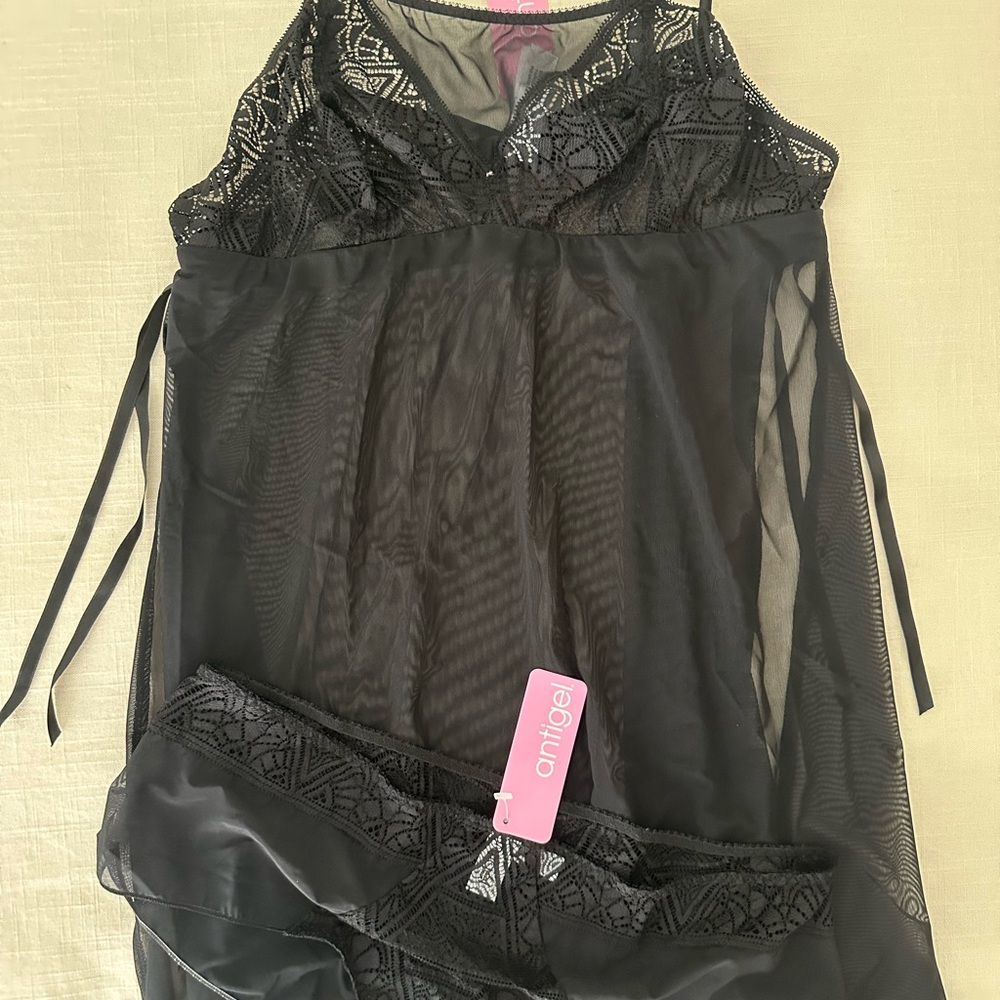 Black Lace Babydoll Set